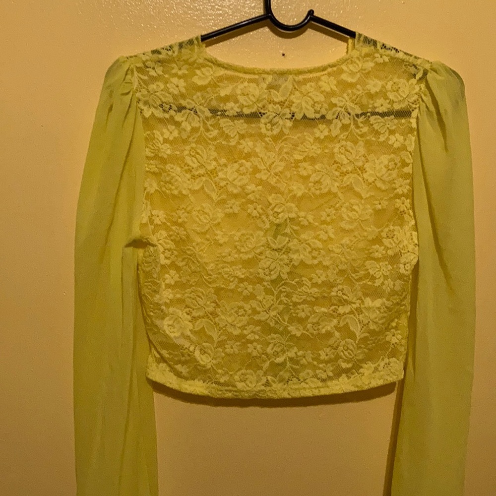 Neon lace blouse - Picture 2 of 3